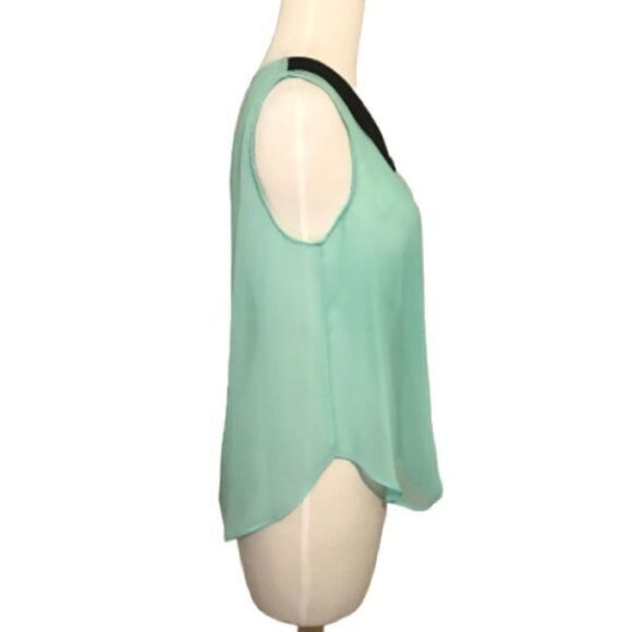 Soprano Draped Split Back Blouse Black Collar Sea-foam Green Small - Picture 5 of 11
